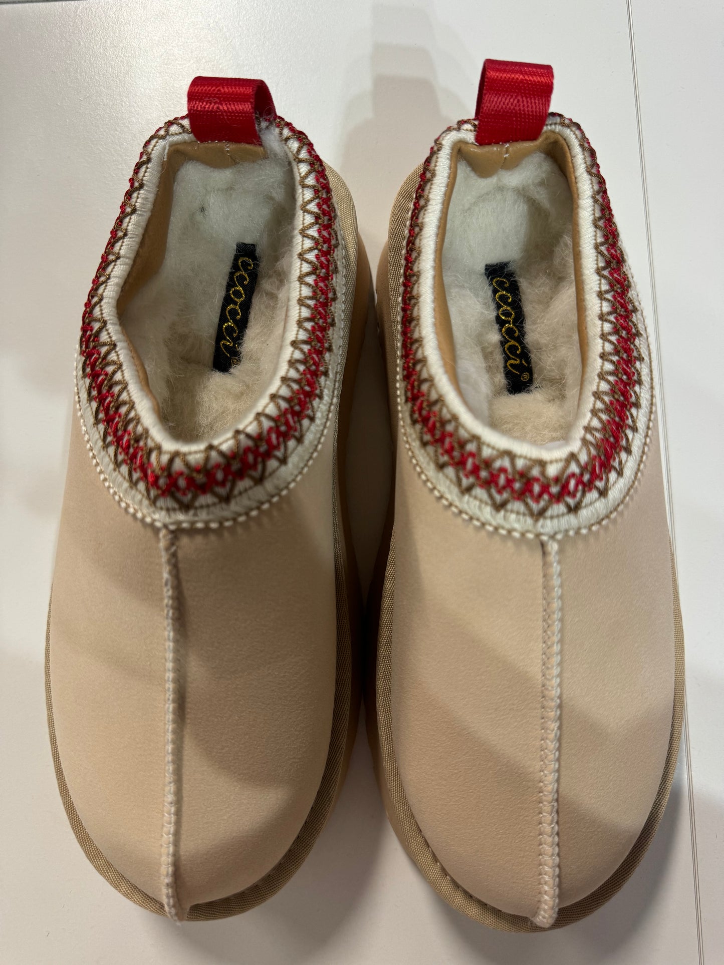 “Good Shepherd” platform slip-ons