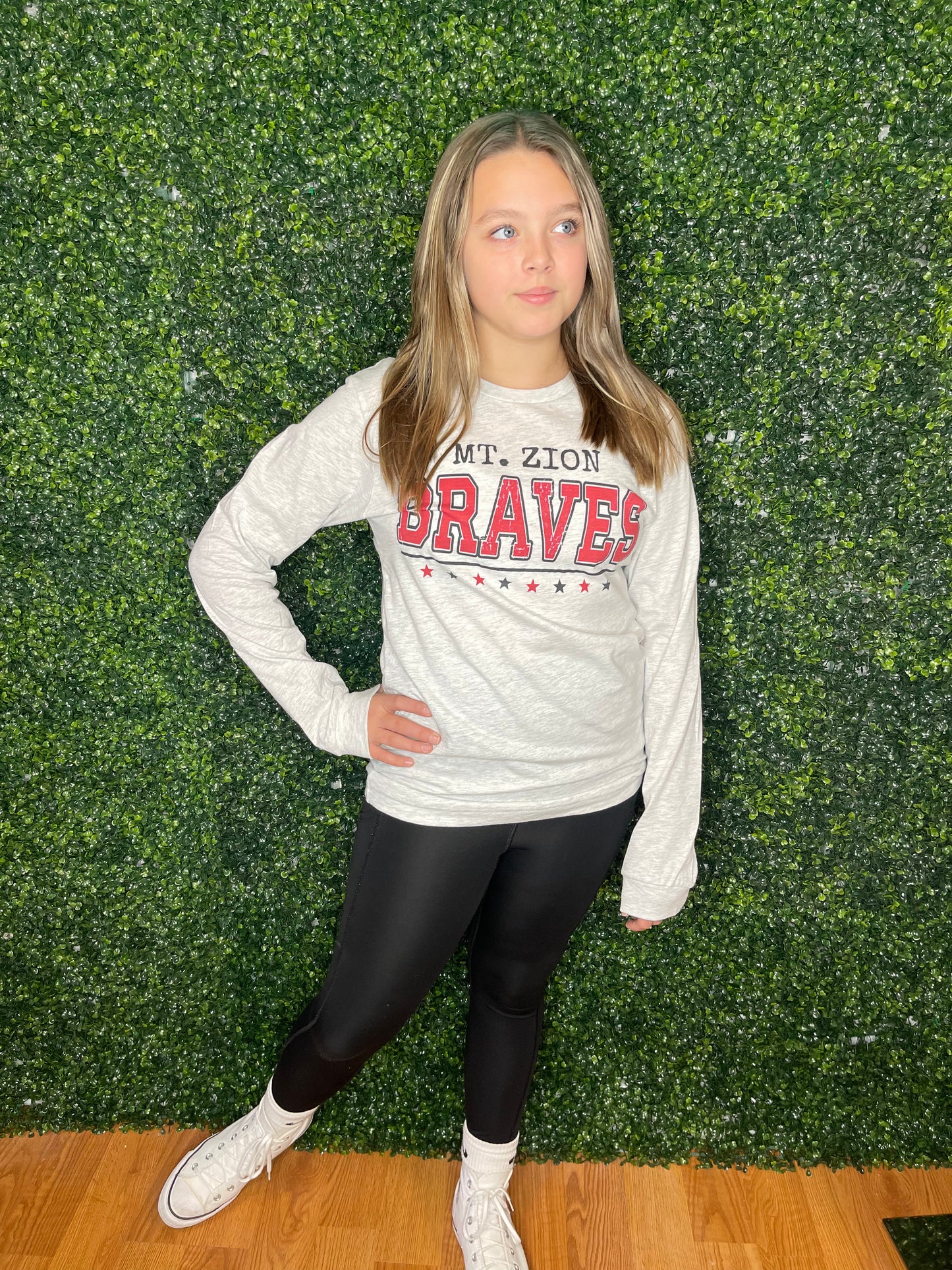 Vintage Star Braves Long Sleeved