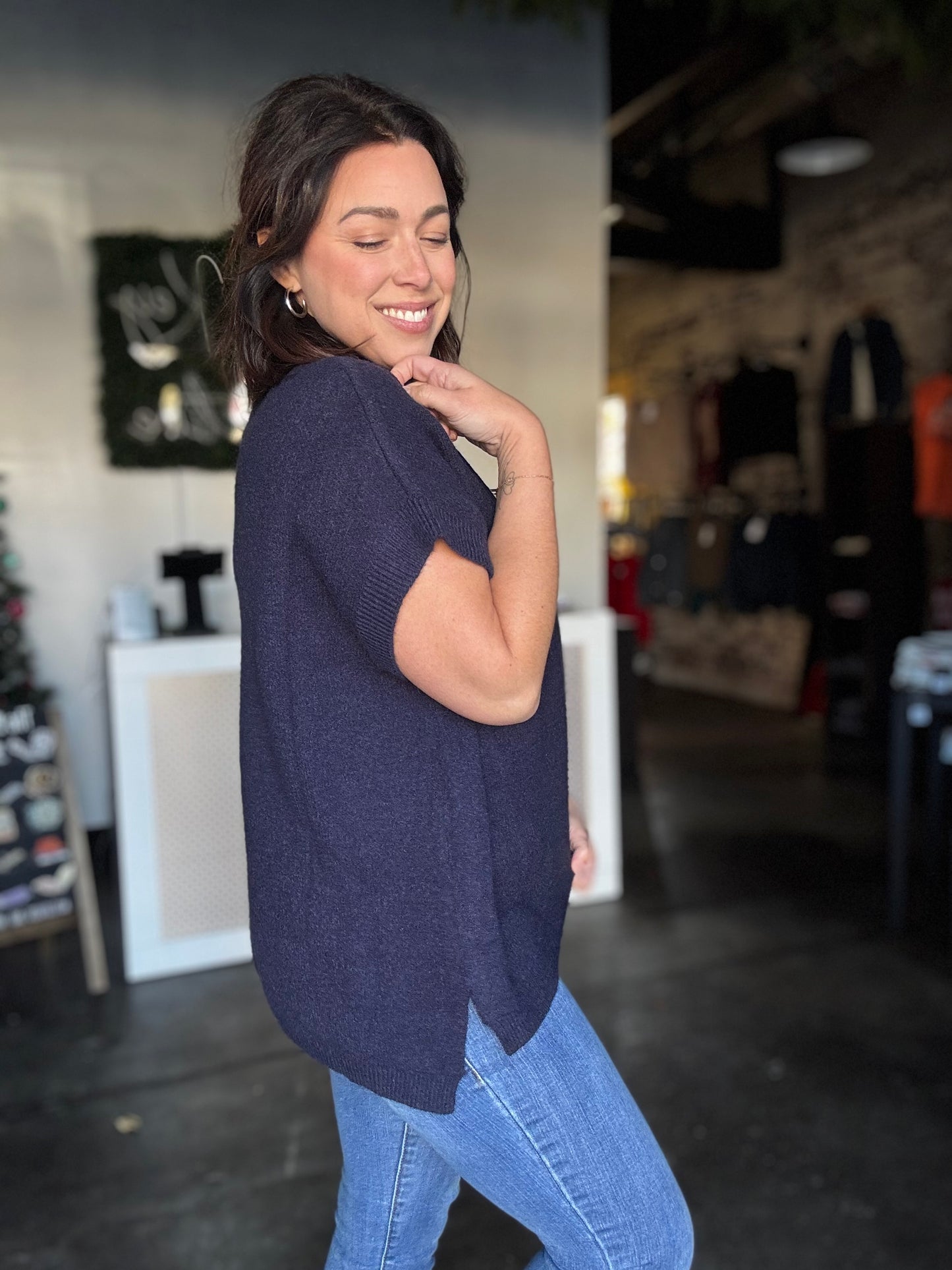 Free Mind sweater tee