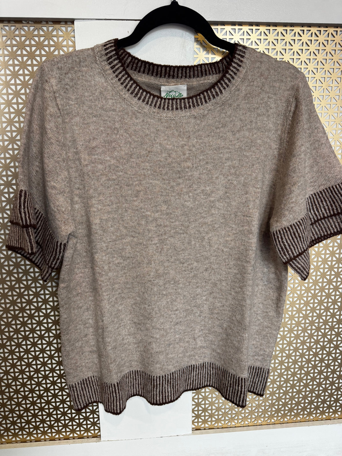 She Knows Sweater tee