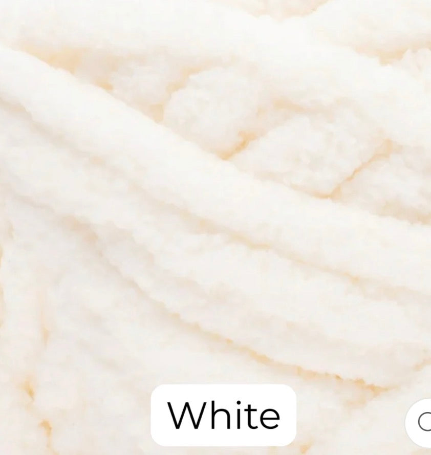 Feel So Cold yarn sweatshirt (preorder)